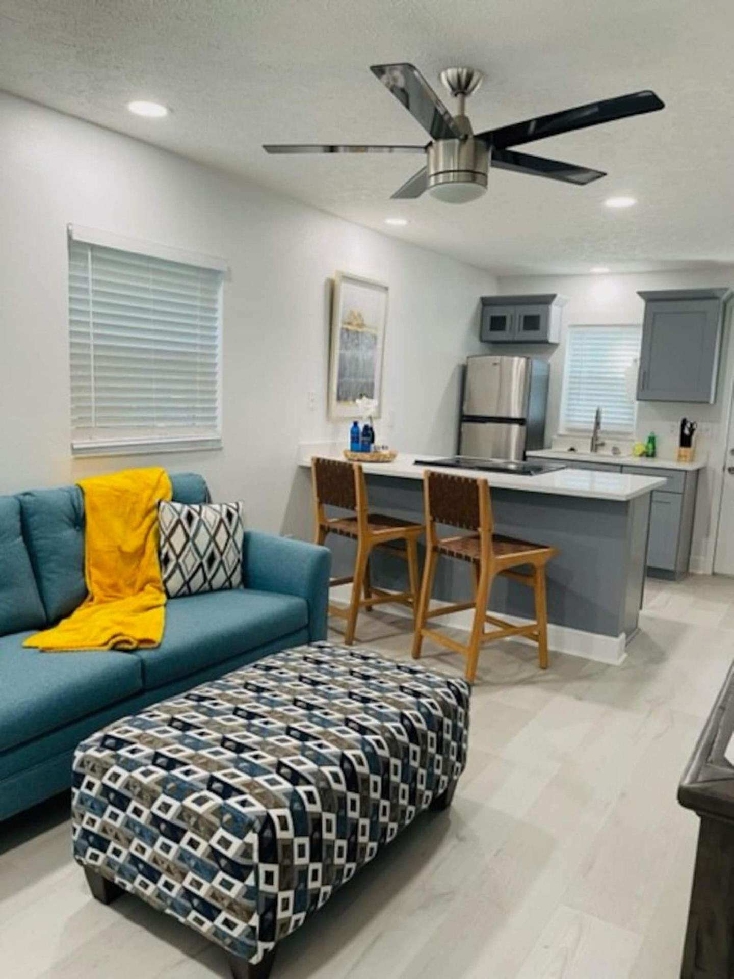 Walk Everywhere! 1-Bedroom Gem In Downtown Hub New Port Richey Exterior foto