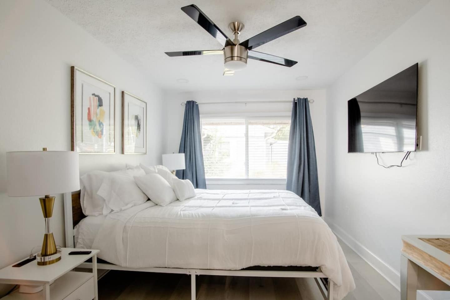 Walk Everywhere! 1-Bedroom Gem In Downtown Hub New Port Richey Exterior foto